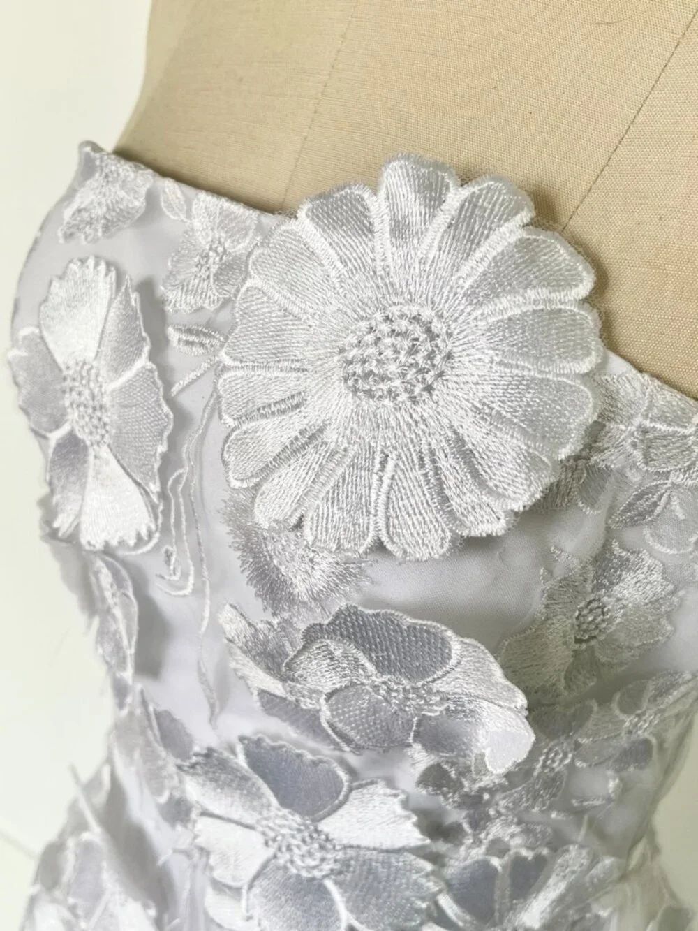 White Tiered Floral Lace Strapless Wedding Gown Bridal Dress Garden Party Sz 10 - Picture 3 of 13